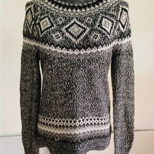 Old Navy Women's Sweater Size Small Black & Gray